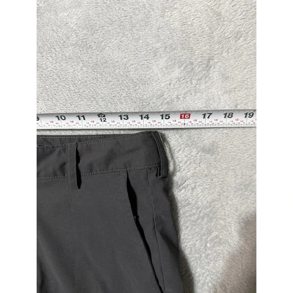 The North Face Rockaway Shorts Mens 29 Outdoor Athleisure Gray Nylon